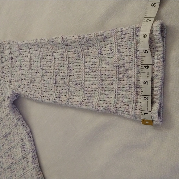 Knit crop sweater size small - Picture 11 of 12